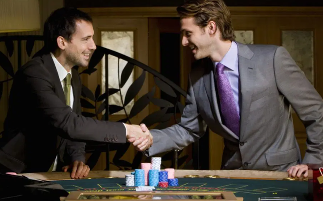 Tips for Training to Play Poker Professionally for Beginners