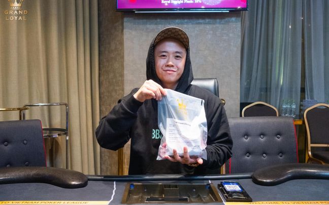 HSOP Championship bùng nổ trong ngày thi đấu thứ 2 - Chiếc Cup High Roller Warm Up thuộc về Zhou Yong