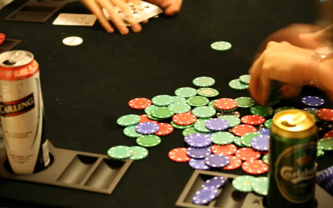 Common Mistakes in Pre-Flop Play in Poker and How to Fix Them