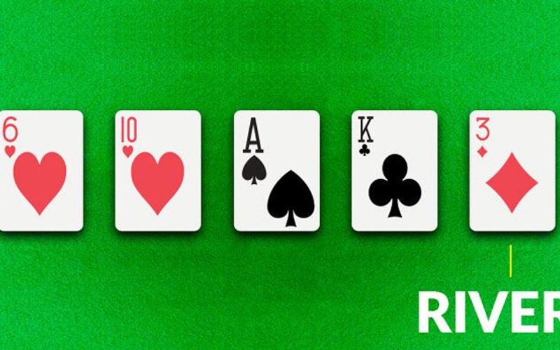 Chiến thuật river bet trong poker - Quyết định thành bại trên bàn cờ