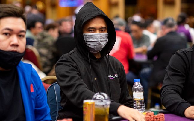 [Live Update] Julien Tran Changes Tables, Doubles With Aces